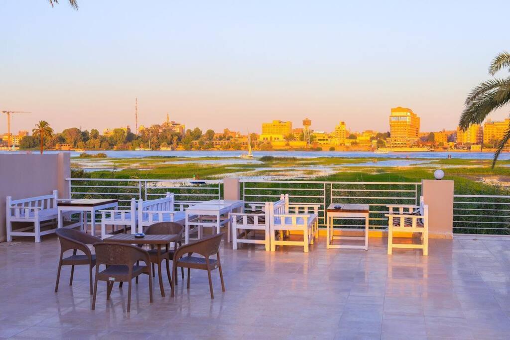 Royal Nile Villa - Nile View Apartment 1 Luxor Exteriör bild
