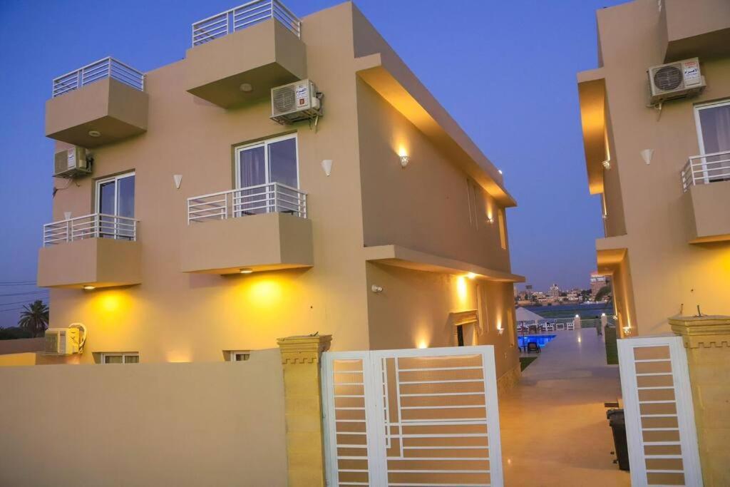 Royal Nile Villa - Nile View Apartment 1 Luxor Exteriör bild